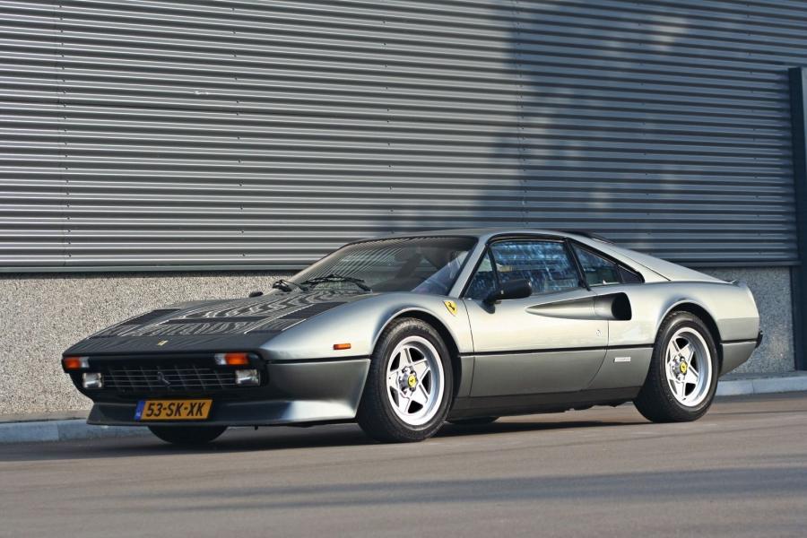  Ferrari 308 GTB Quattrovalvole 1982 года  (фото 26 из 61)
